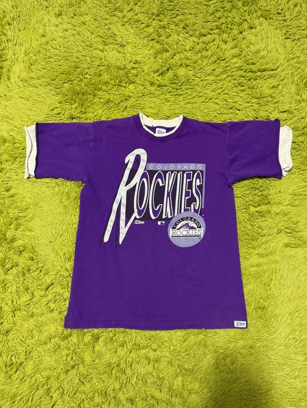 Vintage 90s Salem MLB Colorado Rockies Graphic T-shirt Size Large Purple